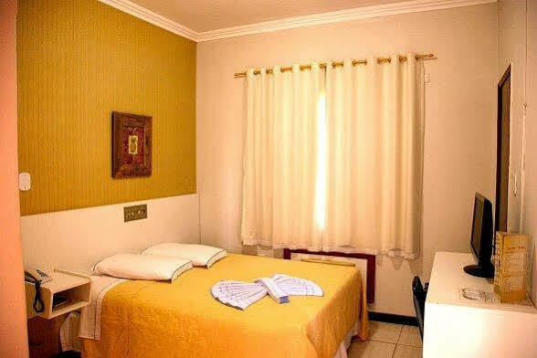 Santa Mônica Palace Hotel Corumba Ngoại thất bức ảnh
