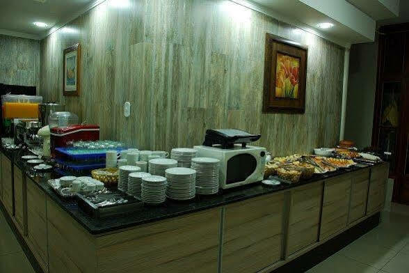Santa Mônica Palace Hotel Corumba Ngoại thất bức ảnh